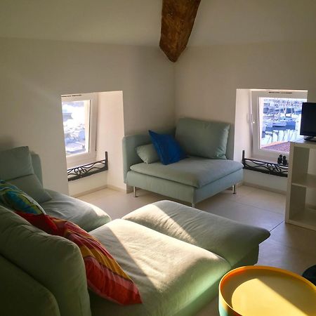 Grand Appartement Style Loft Bord De Mer 普罗普里亚诺 外观 照片