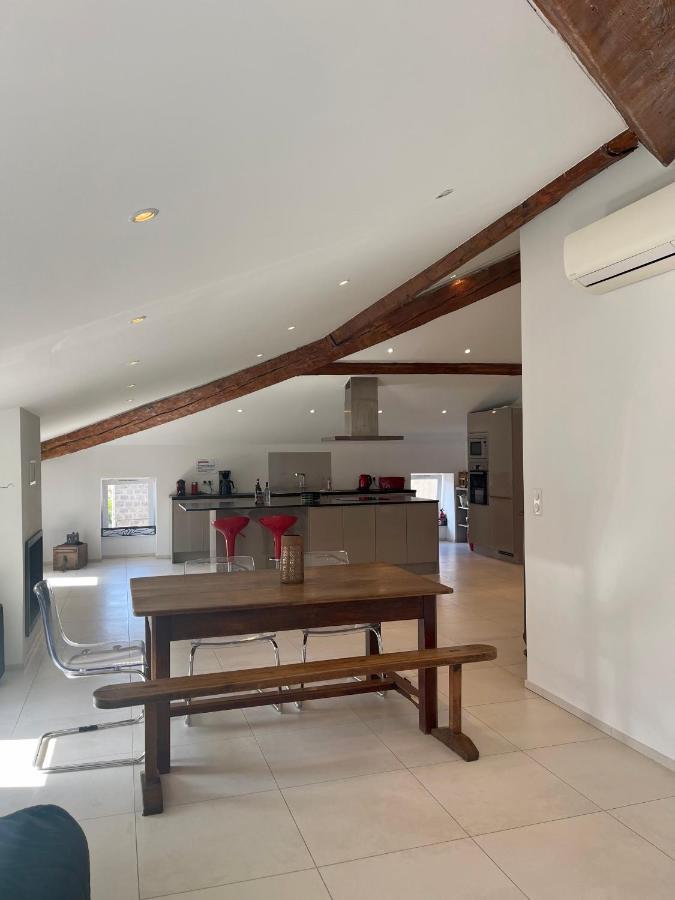 Grand Appartement Style Loft Bord De Mer 普罗普里亚诺 外观 照片